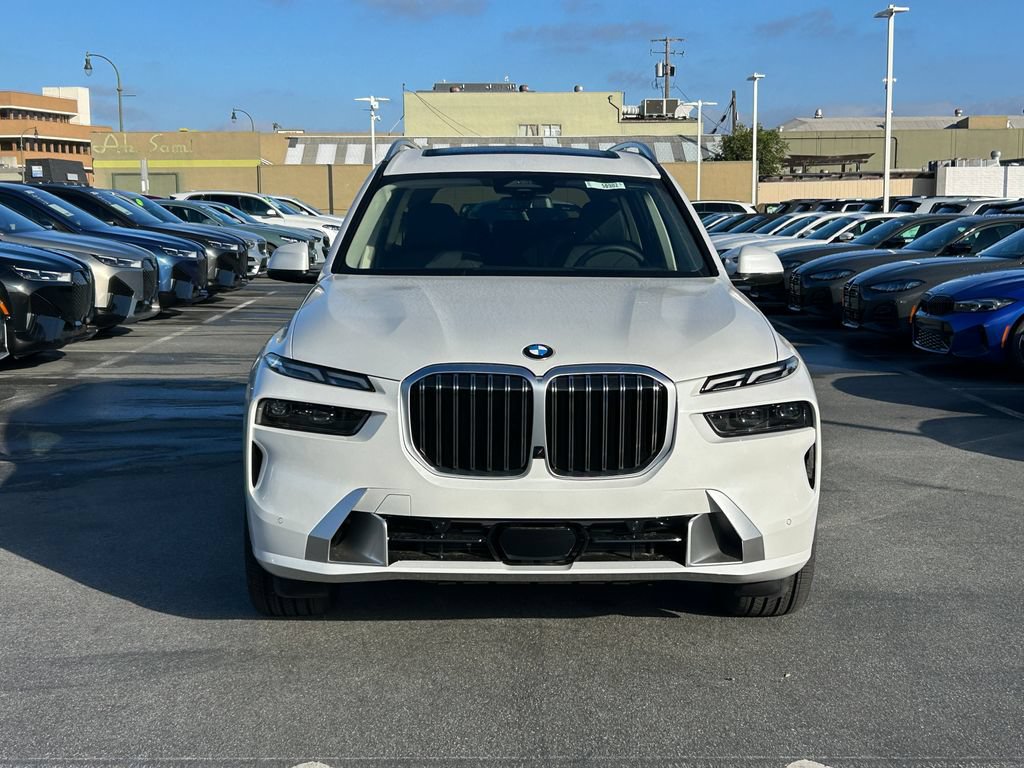 New 2027 BMW X7 xDrive40i w/ Premium Package AWD/4WD image 8