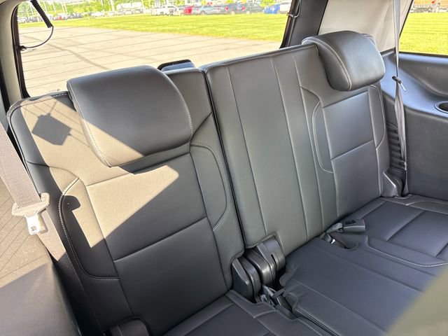 Used 2019 GMC Yukon SLT AWD/4WD image 16