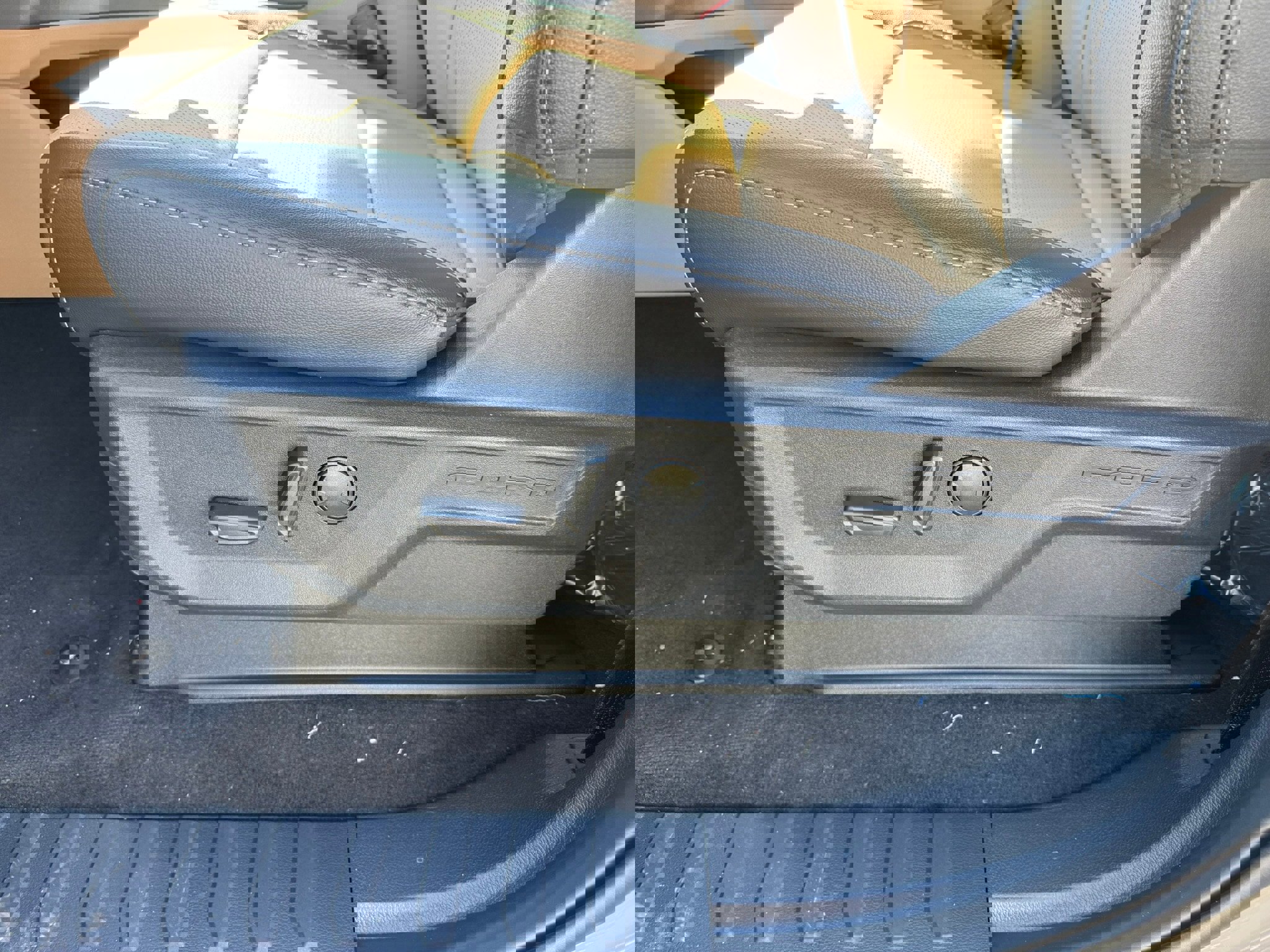 New 2026 Ford F350 Lariat w/ Lariat Premium Package image 23