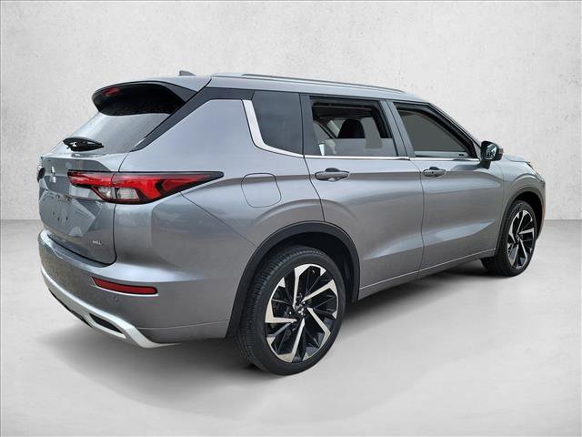 Used 2024 Mitsubishi Outlander SEL image 4