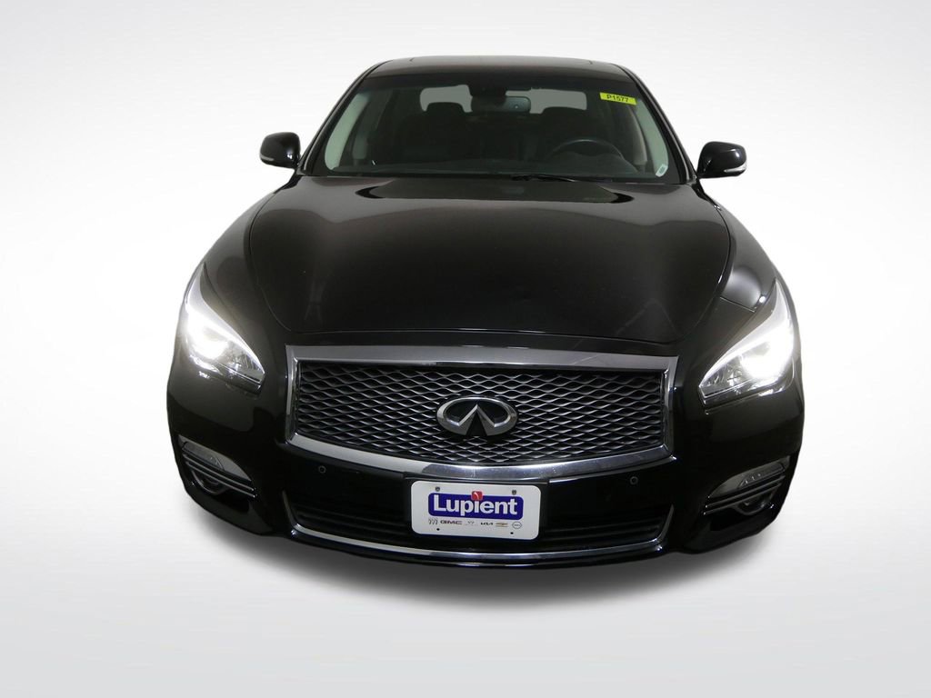 Used 2018 INFINITI Q70 L 3.7 AWD/4WD image 12