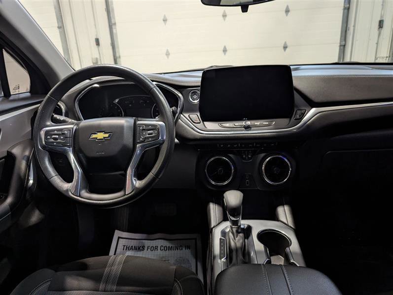 Used 2023 Chevrolet Blazer LT image 14