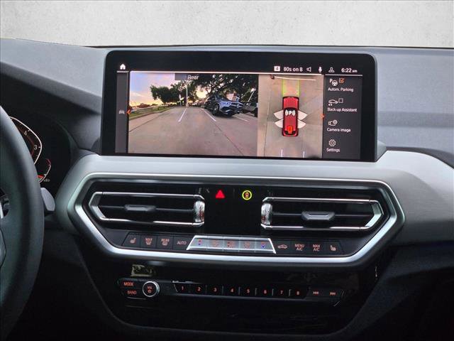 Used 2025 BMW X4 xDrive30i w/ Premium Package image 13