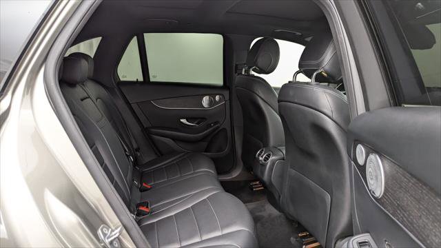 Used 2020 Mercedes-Benz GLC 300 4MATIC w/ Multimedia Package image 18