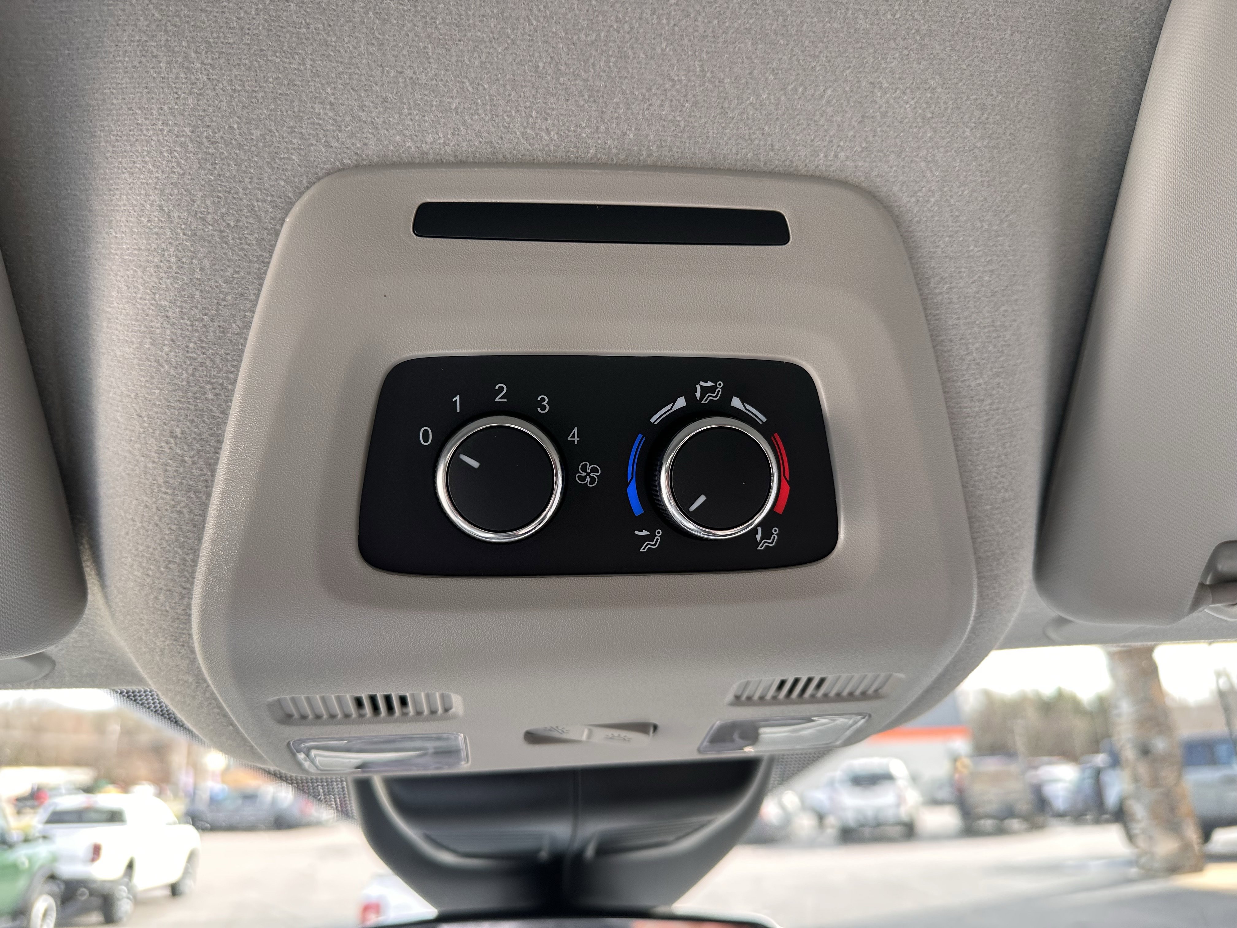 Used 2024 Ford Transit 350 XLT image 25