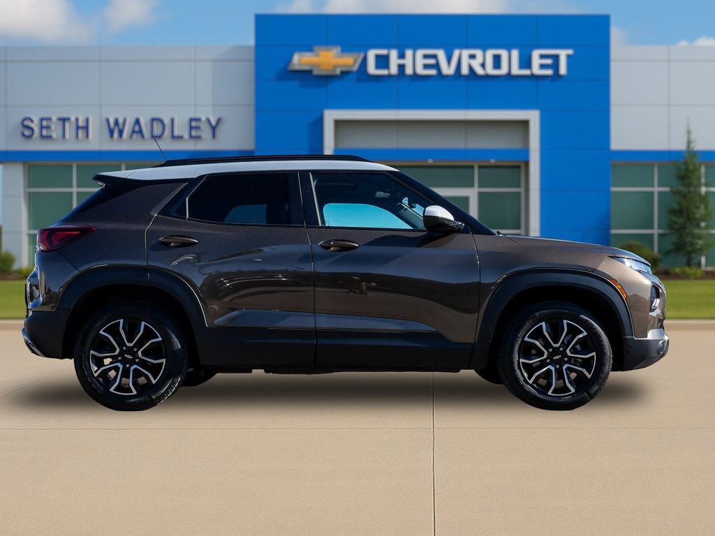 Used 2021 Chevrolet TrailBlazer ACTIV w/ Sun and Liftgate Package AWD/4WD image 8