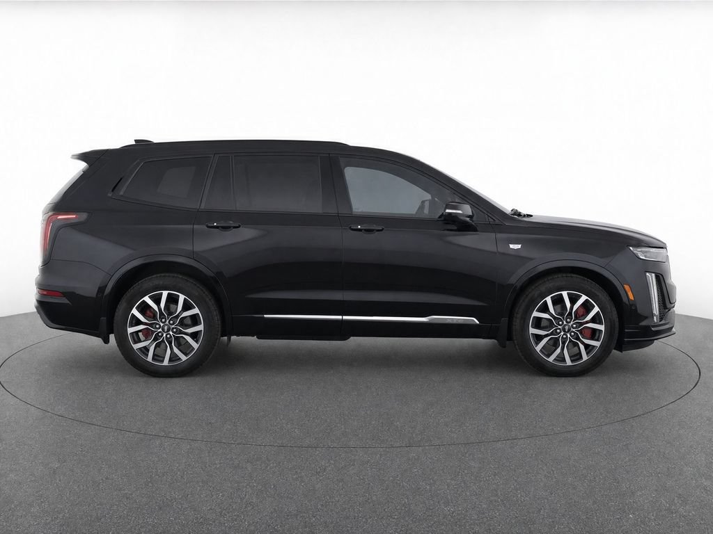 Certified 2025 Cadillac XT6 Sport w/ LPO, Floor Liner Package AWD/4WD image 8