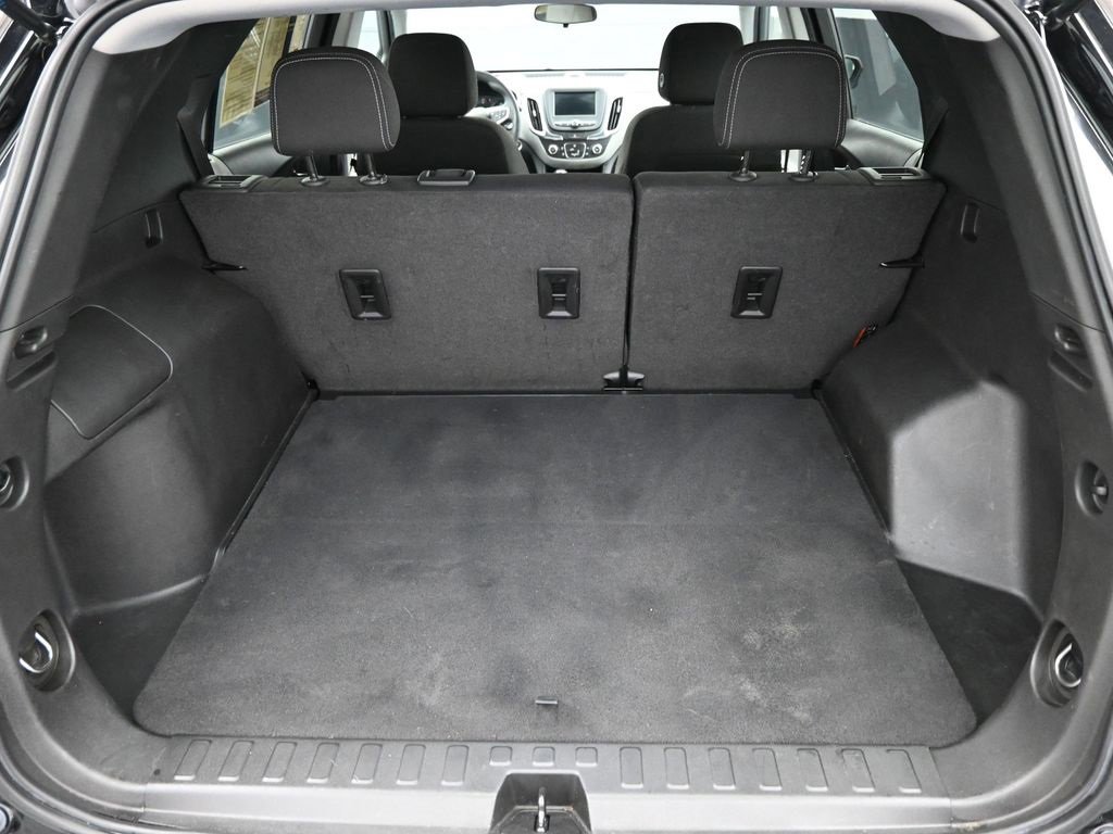 Used 2021 Chevrolet Equinox LS w/ LS Convenience Package image 13