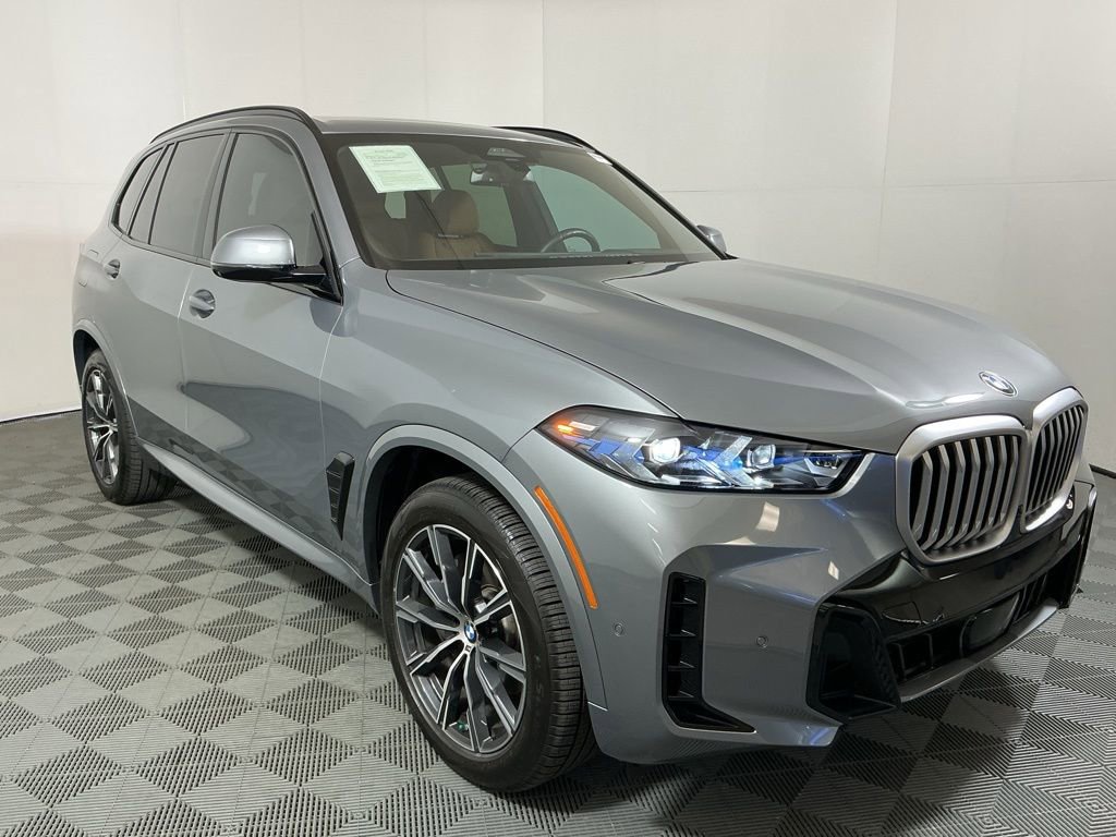 Certified 2026 BMW X5 xDrive40i w/ M Sport Package image 3
