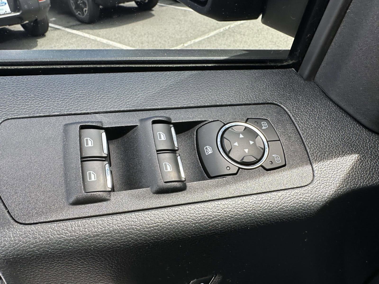 Used 2020 Ford F150 XLT w/ Equipment Group 302A Luxury AWD/4WD image 35