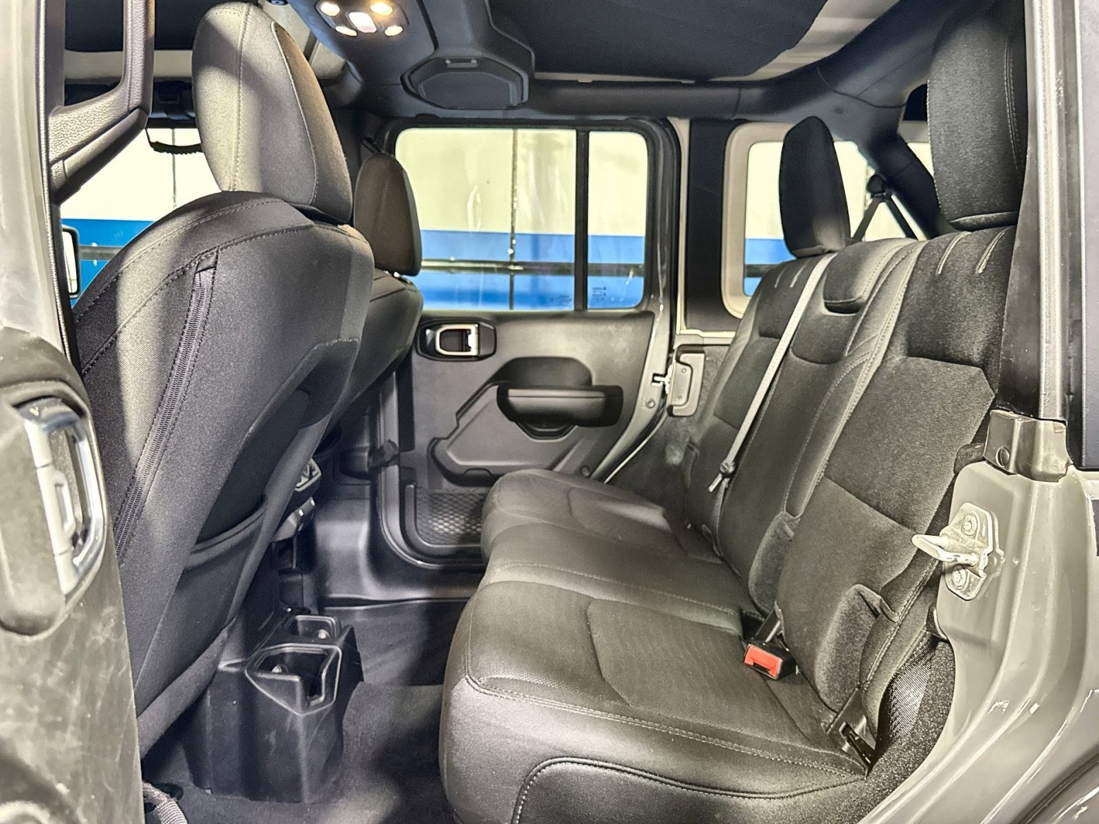 Used 2019 Jeep Wrangler Unlimited Sport image 28