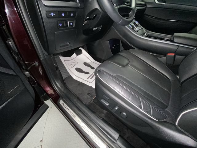 Used 2023 Hyundai Palisade Limited w/ Cargo Package AWD/4WD image 12