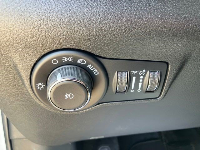 New 2026 Jeep Compass Limited AWD/4WD image 14
