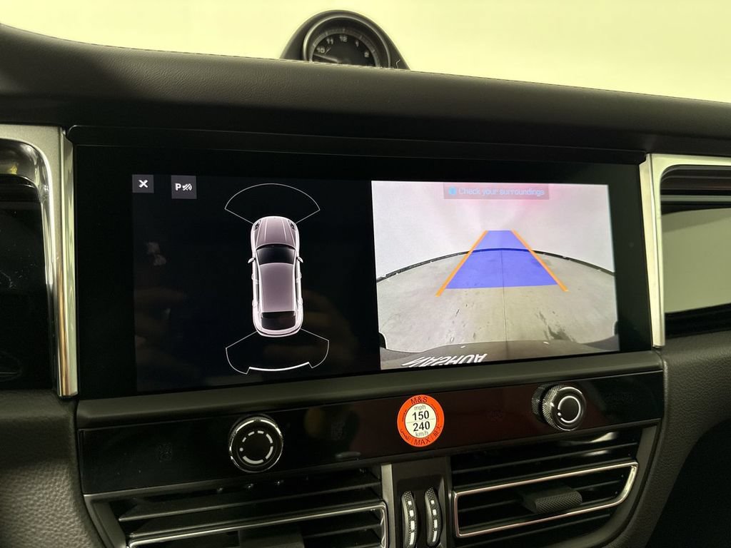 New 2026 Porsche Macan AWD/4WD image 30