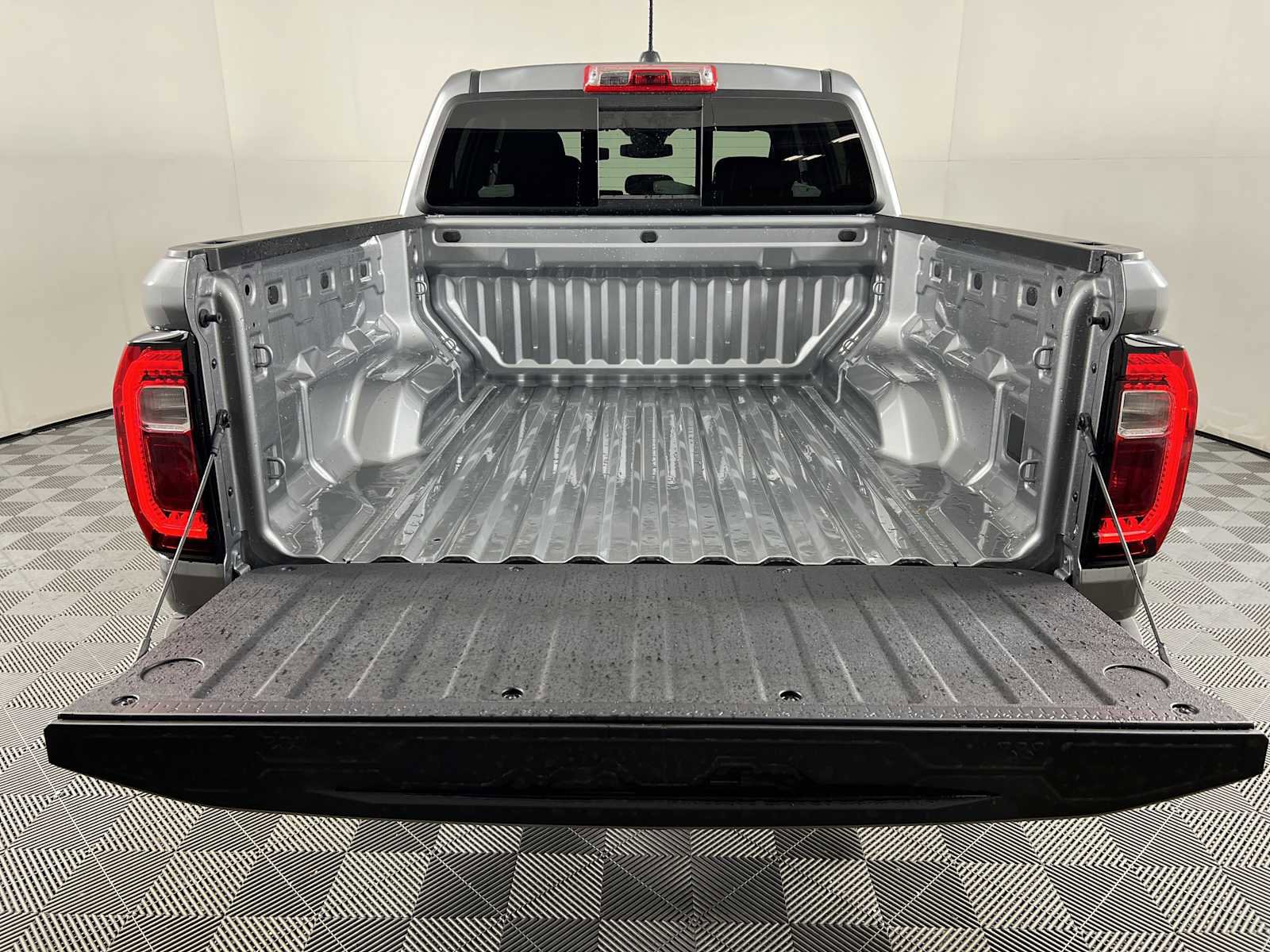 New 2026 GMC Canyon Elevation image 16