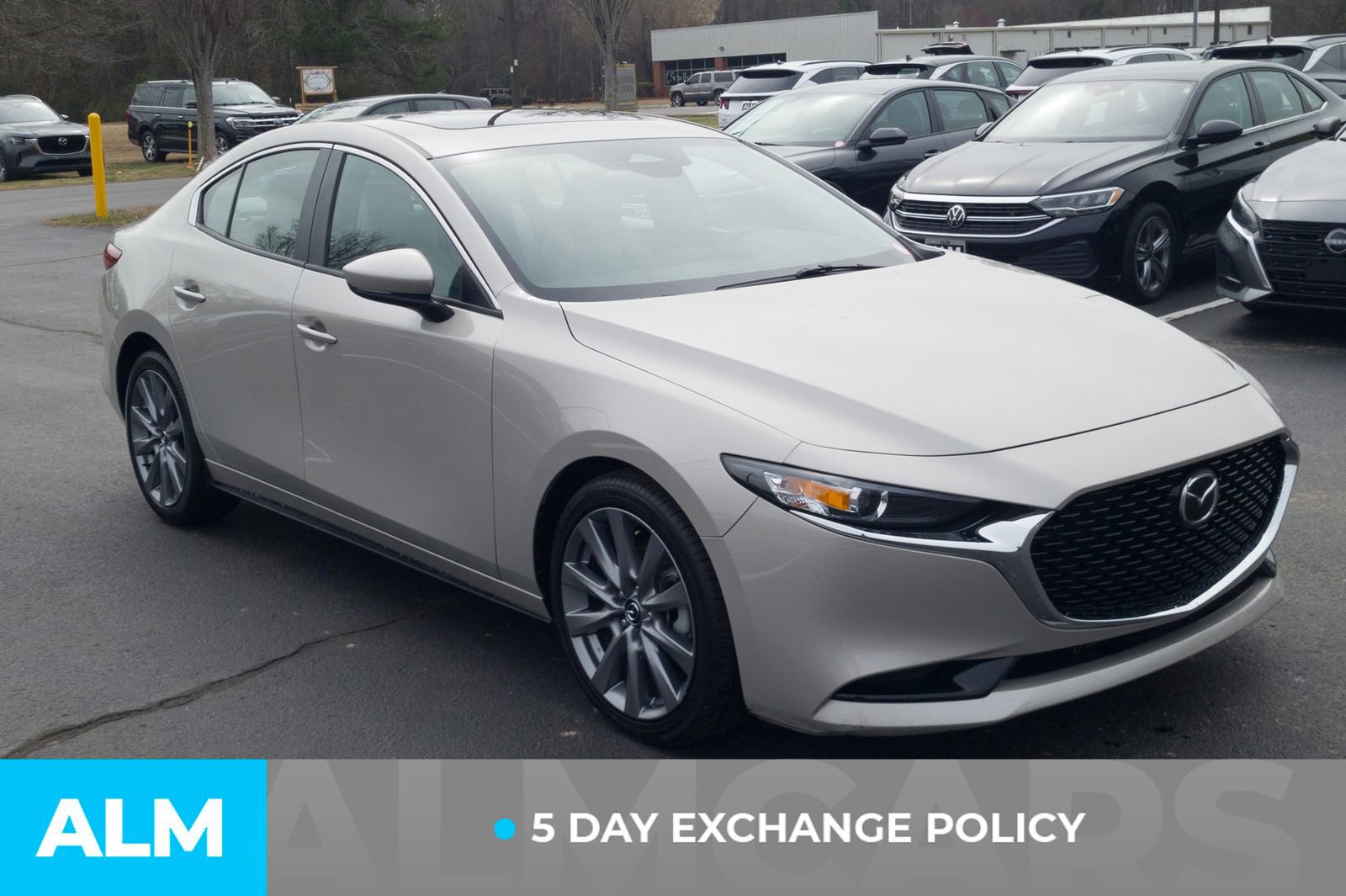 Used 2025 MAZDA MAZDA3 s image 3