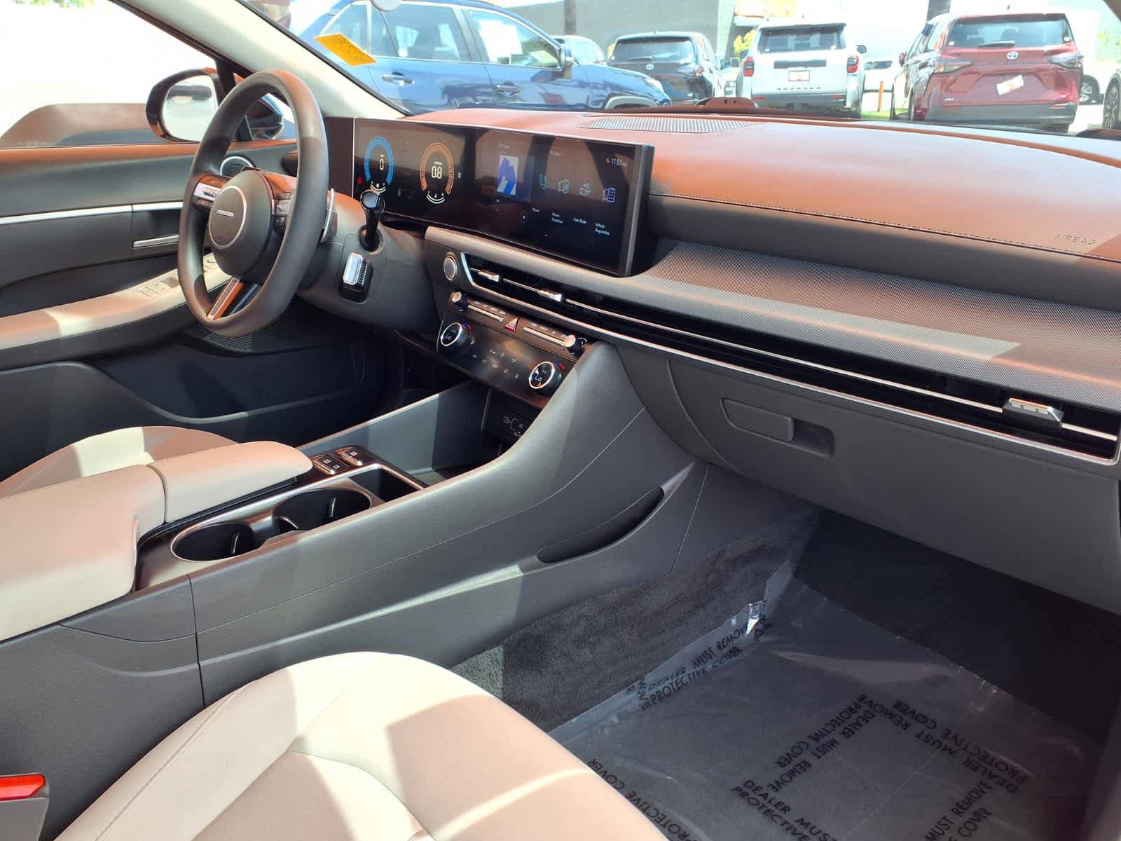 Used 2025 Hyundai Sonata SEL FWD image 22