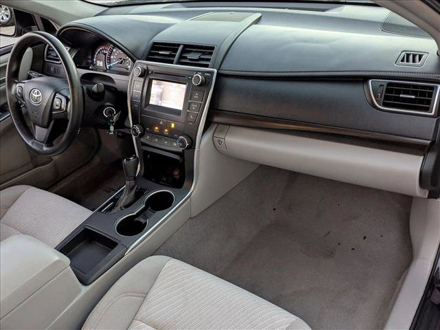 Used 2015 Toyota Camry LE image 20