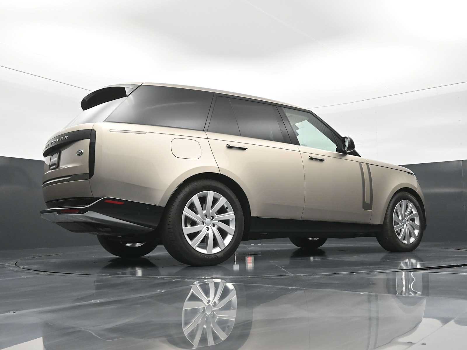 Used 2023 Land Rover Range Rover SE AWD/4WD image 43