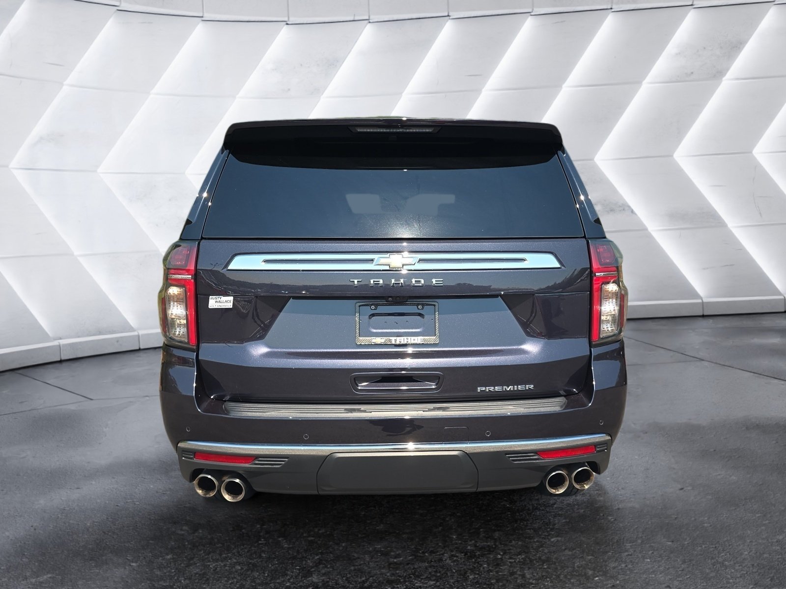 Used 2024 Chevrolet Tahoe Premier AWD/4WD image 4