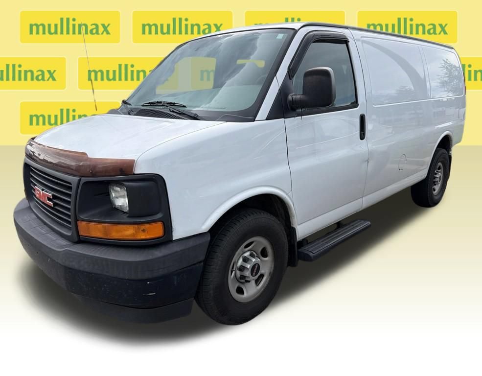 Used 2017 GMC Savana 2500 RWD image 2