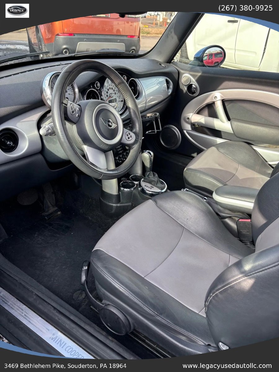 Used 2007 MINI Cooper Convertible image 14