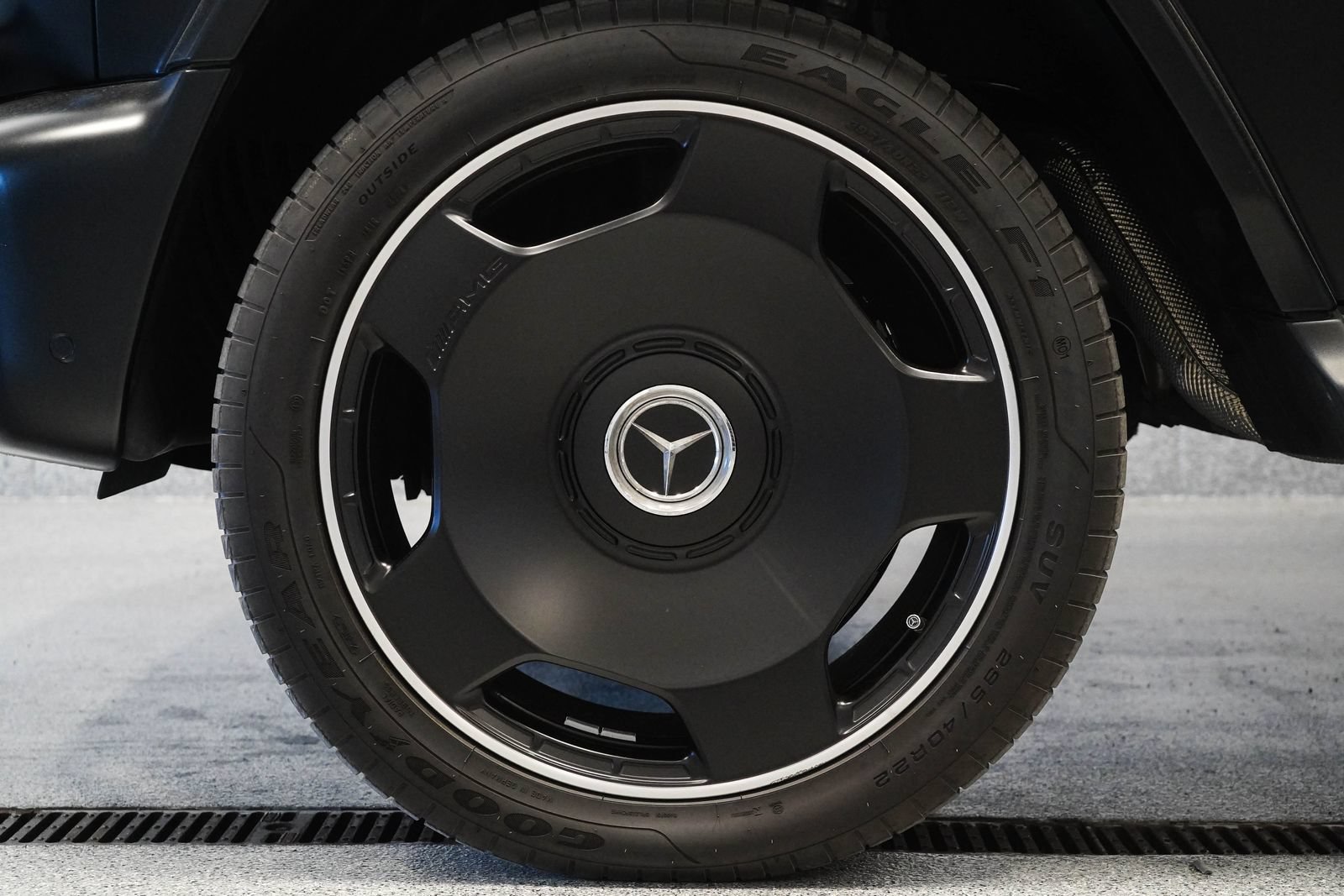 Certified 2025 Mercedes-Benz G 63 AMG 4MATIC image 8