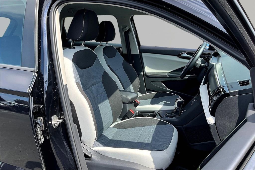 Used 2025 Volkswagen Taos S image 26