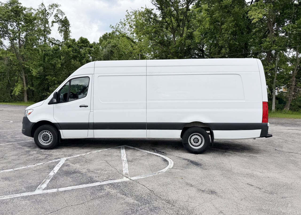 Used 2021 Mercedes-Benz Sprinter 3500 w/ Driver Convenience Package image 8