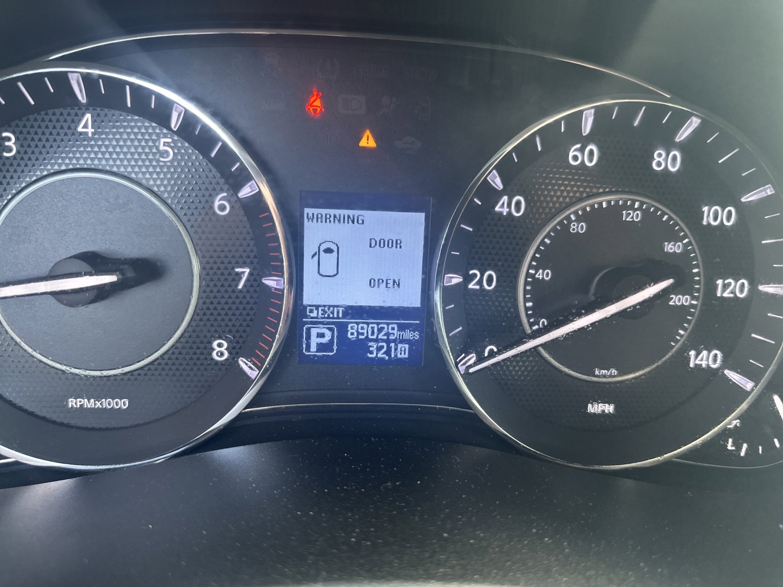Used 2020 Nissan Armada SV w/ Driver Package RWD image 10