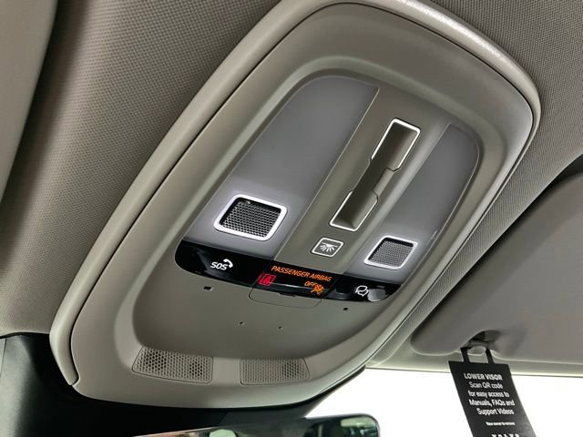 New 2025 Volvo XC60 B5 Core w/ Protection Package Premier image 21