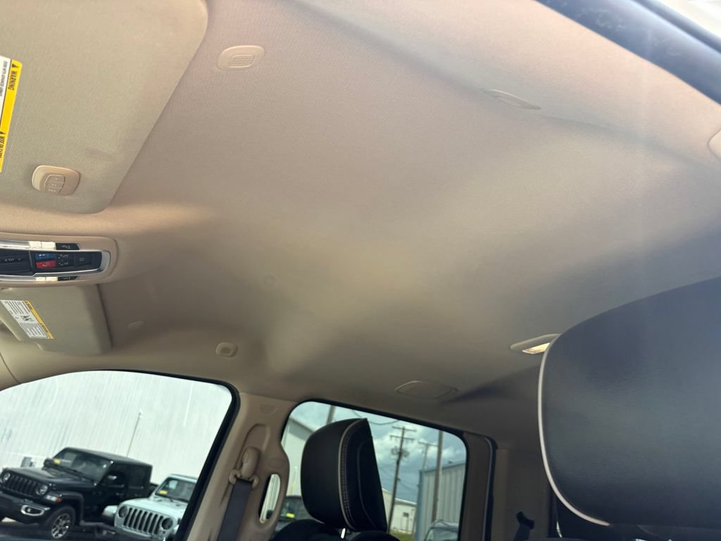 Used 2022 RAM 2500 Laramie AWD/4WD image 11