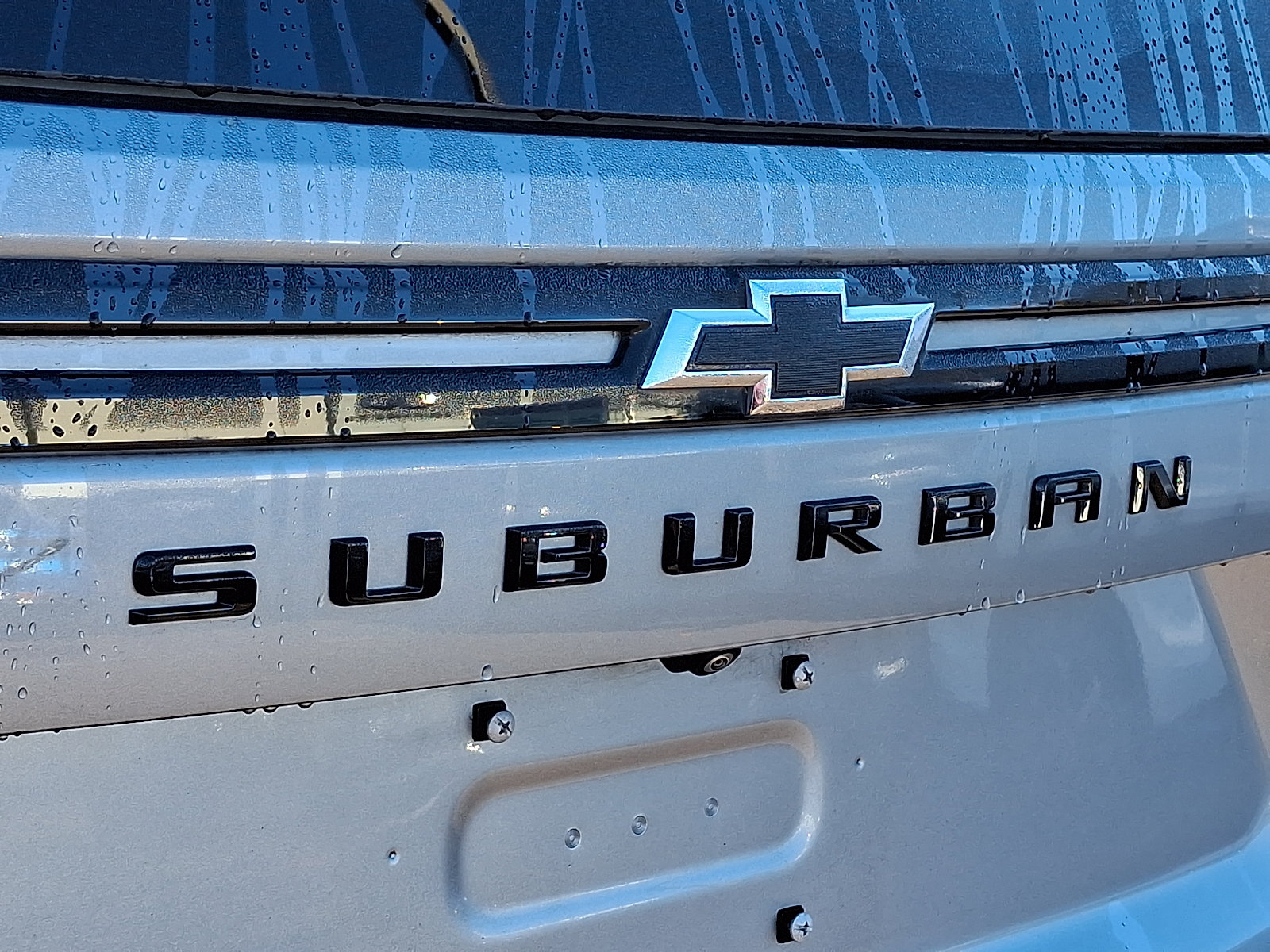 Used 2024 Chevrolet Suburban Z71 w/ Luxury Package AWD/4WD image 32