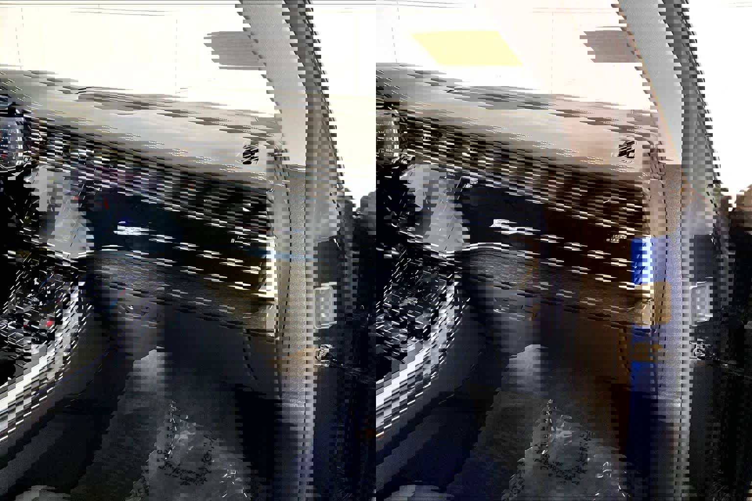 Used 2019 Audi Q8 Prestige image 19