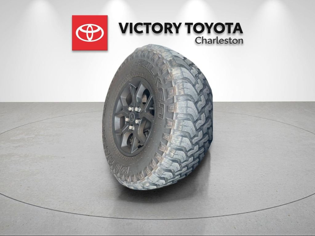 Used 2024 Jeep Wrangler Willys image 8