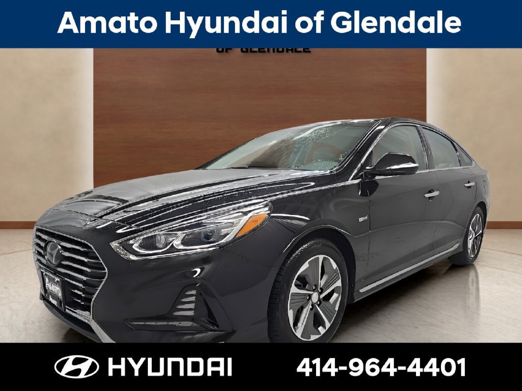 Used 2019 Hyundai Sonata Limited w/ Ultimate Package 02 FWD image 2