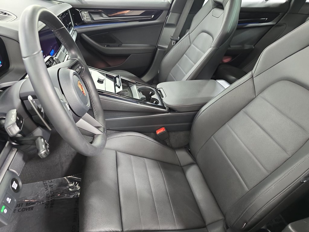 Certified 2026 Porsche Panamera RWD image 5
