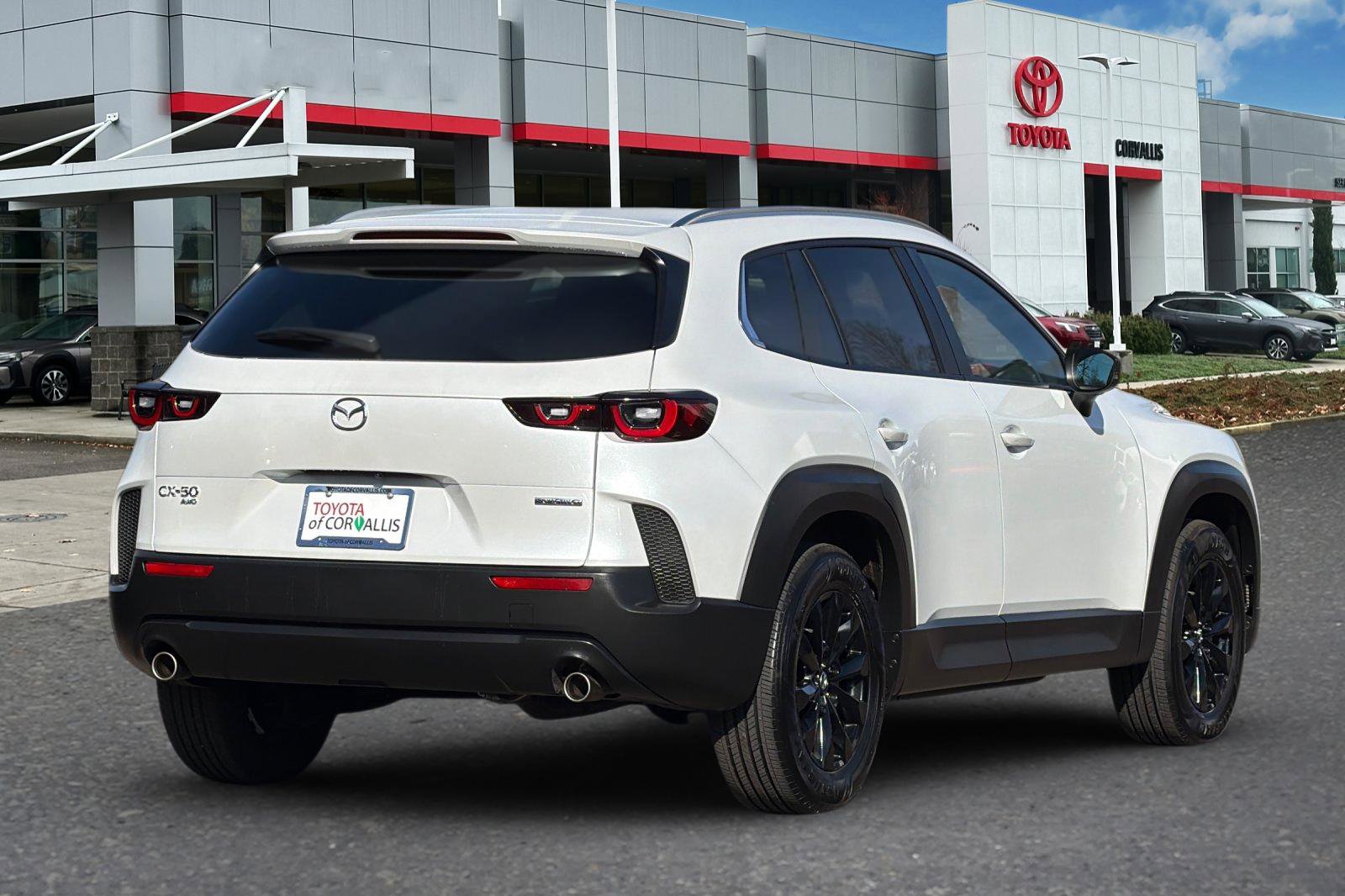 Used 2025 MAZDA CX-50 AWD 2.5 S w/ Preferred Package image 4