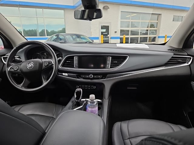Used 2018 Buick Enclave Premium FWD image 9