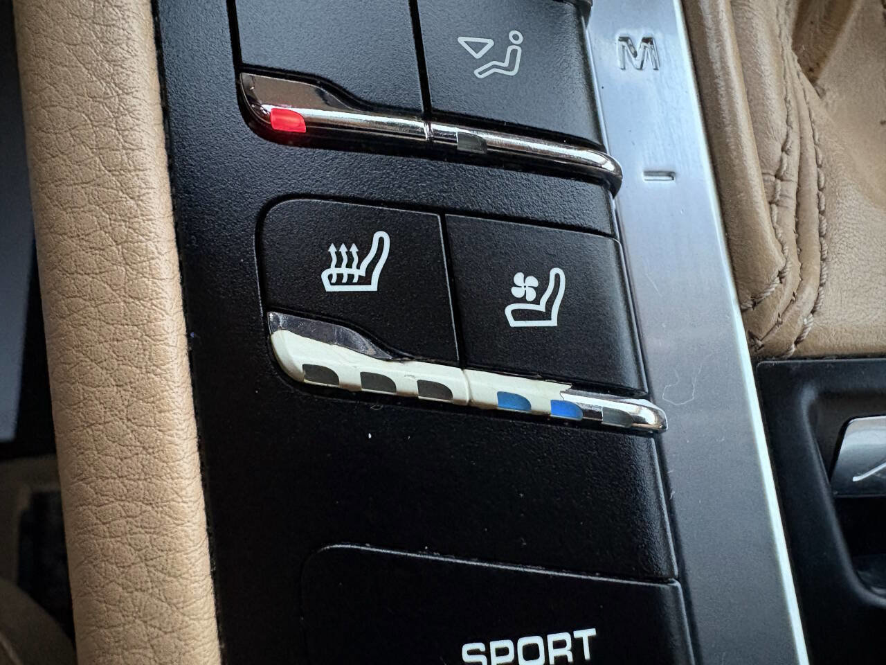 Used 2015 Porsche Macan S image 40