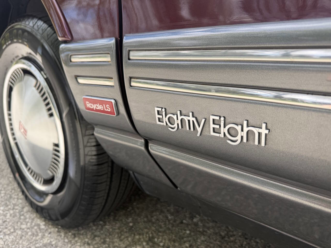 Used 1992 Oldsmobile 88 Royale LS FWD image 26