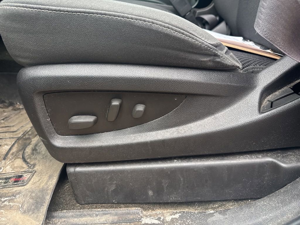 Used 2015 GMC Sierra 1500 SLE w/ SLE Value Package image 10