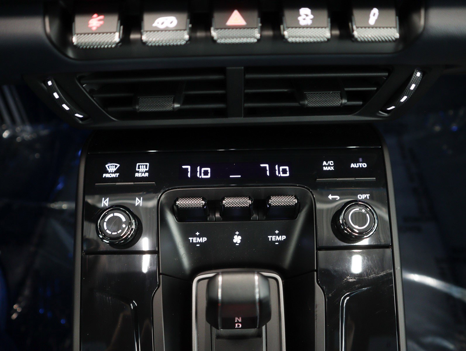 Certified 2025 Porsche 911 Carrera 4 GTS image 22