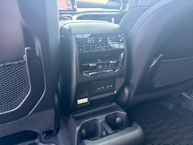 New 2026 Jeep Grand Cherokee L Limited AWD/4WD image 40