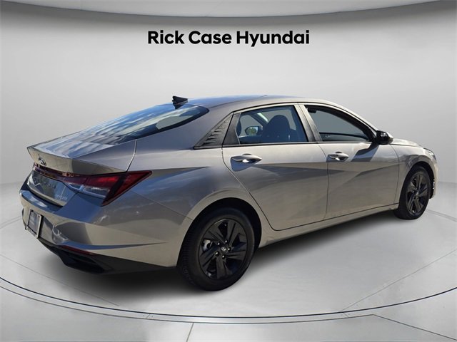 Certified 2023 Hyundai Elantra SEL image 7