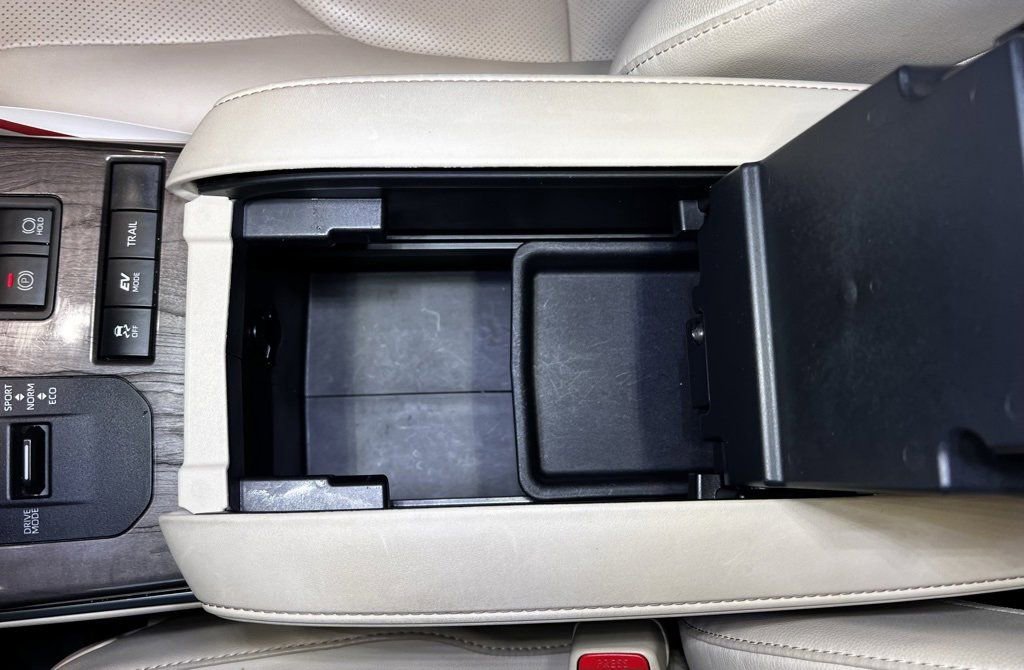 Certified 2020 Toyota Highlander Platinum image 38