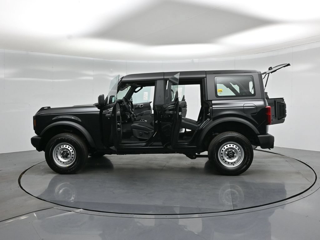 New 2026 Ford Bronco 4-Door AWD/4WD image 31