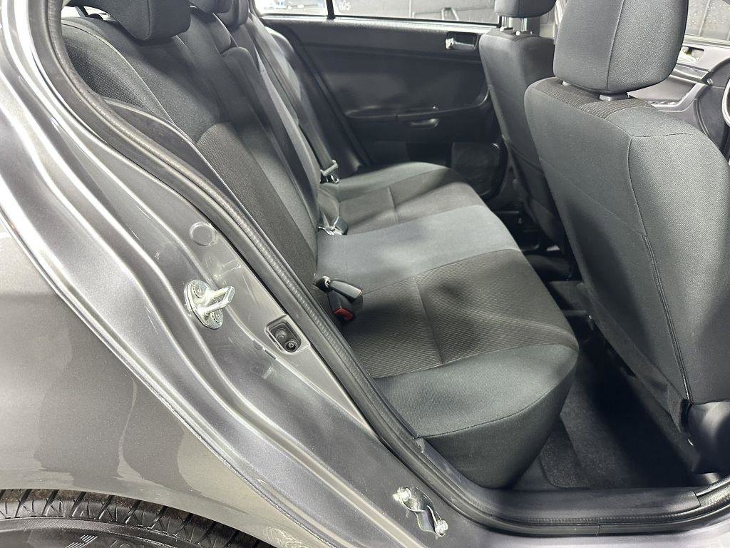 Used 2017 Mitsubishi Lancer ES AWD/4WD image 31