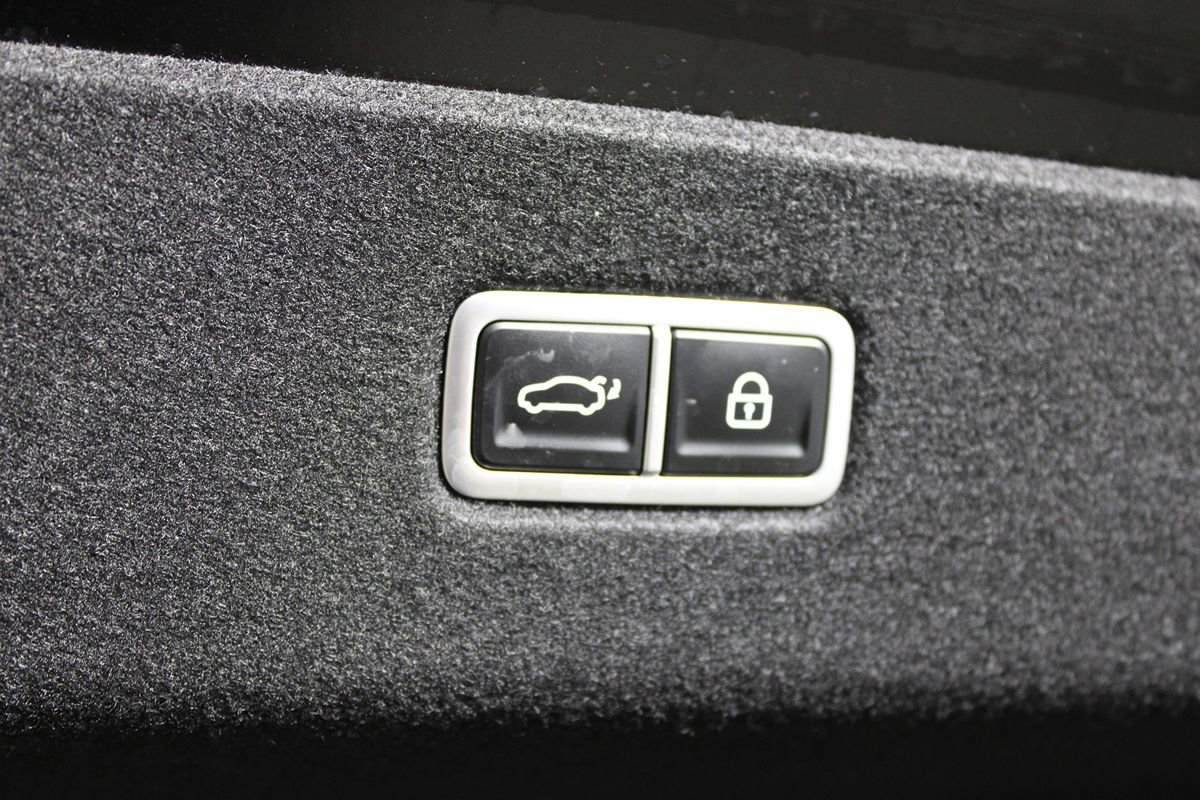 Used 2024 Hyundai Ioniq 6 Limited RWD image 28