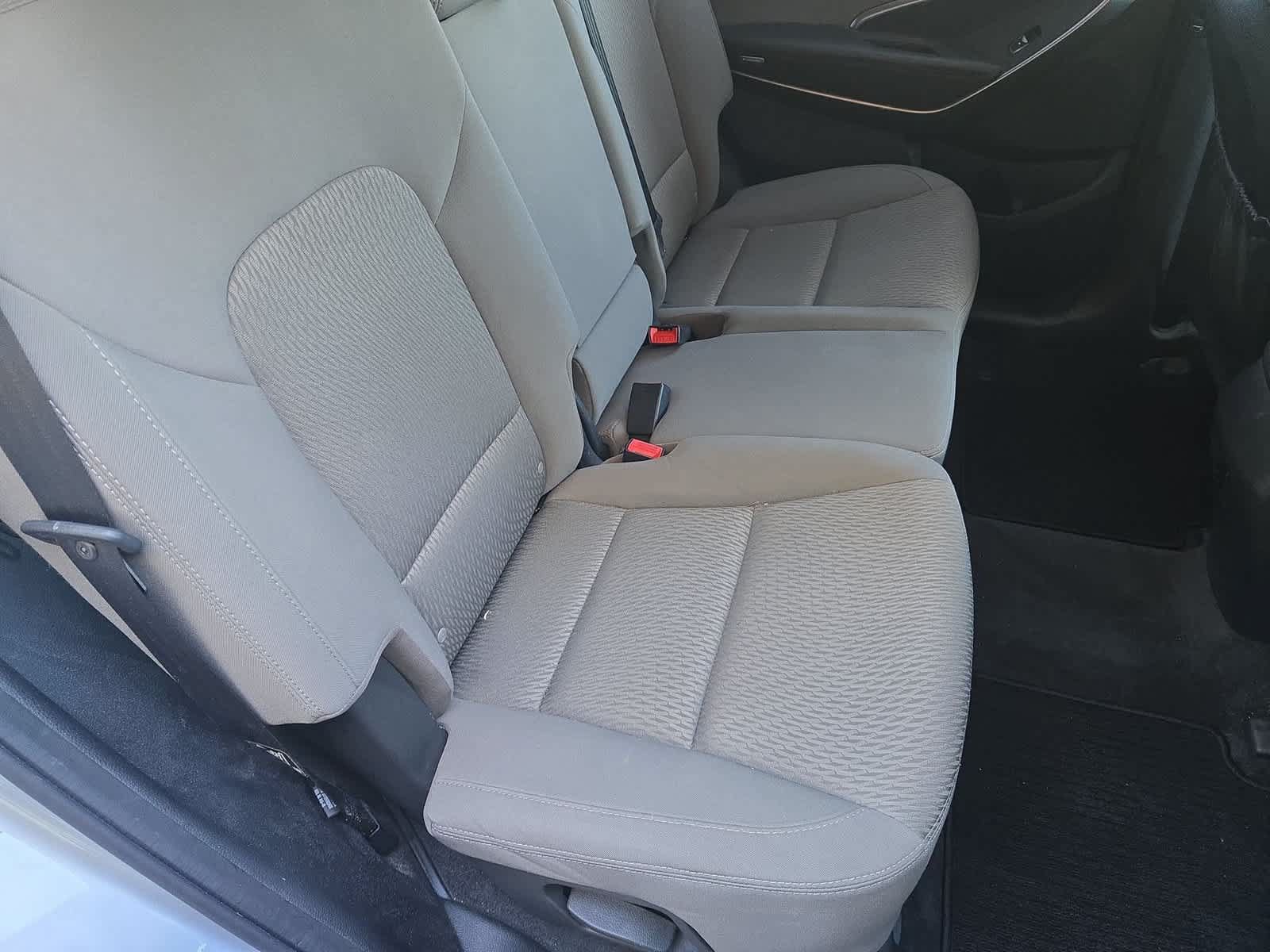 Used 2019 Hyundai Santa Fe XL SE FWD image 20